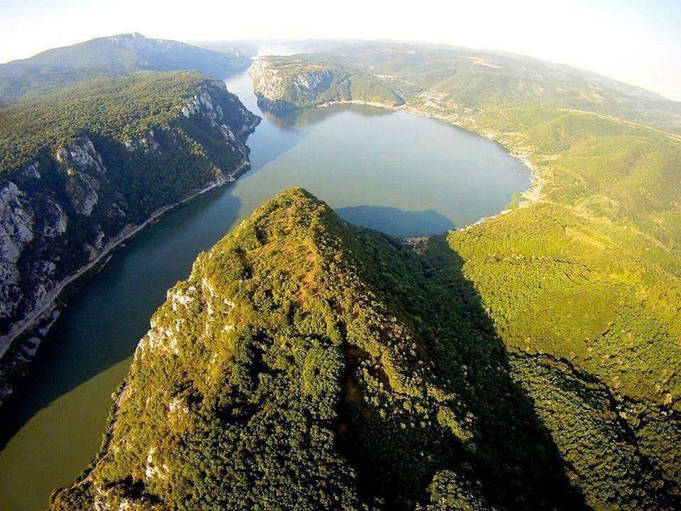 Camping In Clisura Dunarii Ieşelniţa Extérieur photo